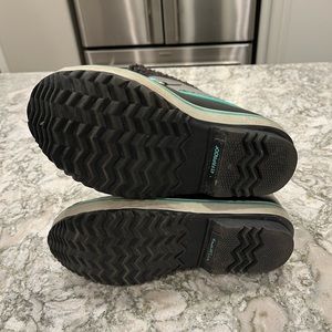 Kid’s Sorel boots in excellent shape
